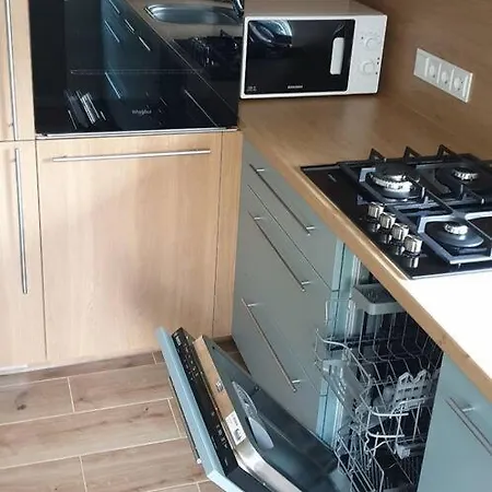 Ancia Close To Center With Private Yard Apartment *