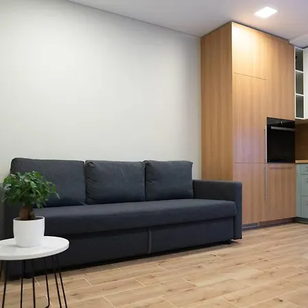 Ancia Close To Center With Private Yard